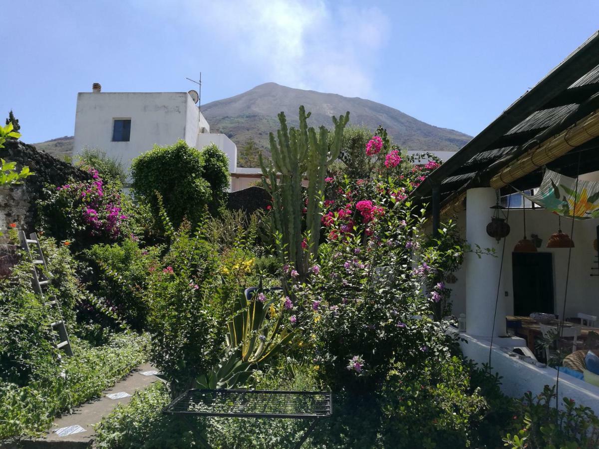 Hotel La Rosamarina Estrómboli Exterior foto